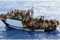 Penjaga pantai Italia cegat 358 imigran Afrika