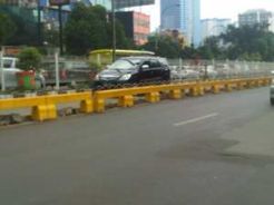 Pengguna jalan masih mencuri busway