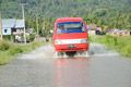 Hujan deras, jalan di Polman tergenang