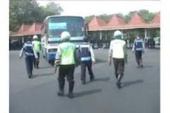Penerapan genap-ganjil untuk motor akan dikaji ulang