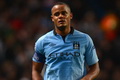 Hadapi United, Kompany siap jegal Persie