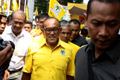 Kader Golkar harus dekati rakyat