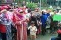 Ibu-ibu adukan pejabat poligami ke Kemendagri
