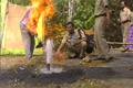 Warga Bone geger, semburan gas muncul di halaman
