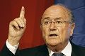 Soal rasisme, Blatter minta UEFA lebih keras