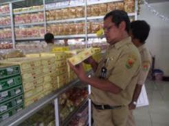 Pasar Magelang di razia makanan kadaluarsa