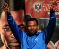 Naik ring lagi, Shane Mosley berganti pelatih