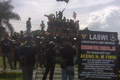 DPRD Garut dikepung demo