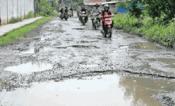 Jalan Ciamis Selatan kembali rusak parah