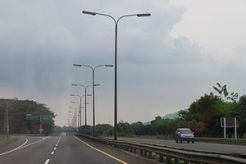 2013, jalan di Maros gunakan telford