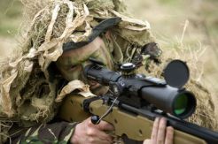 Sniper disebar di sekitar Gereja