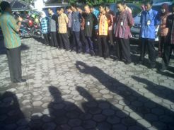 Datang terlambat, banyak PNS disetrap