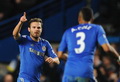 Mata bawa Chelsea unggul 1-0