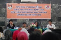 Ratusan PPK dan PPS terima pembekalan
