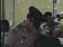 Polisi cabul menangis saat sidang disiplin