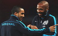 Henry ajari Walcott jadi striker