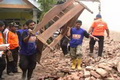 Rumah warga di Nganjuk roboh diterpa angin