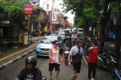 Ini jalan yang dialihkan di Bali