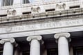 Kebisuan The Fed hambat laju Wall Street