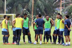 Nil Maizar emoh komentari pemain ISL