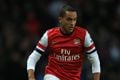 Wenger: Januari, Walcott perpanjang kontrak