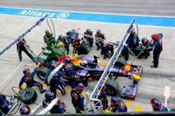 Misteri pencangkokan mesin V6 di Formula 1