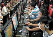 Pengguna internet di China naik 10 persen