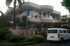Rampok bersenpi beraksi di Modernland, Rp300 juta raib