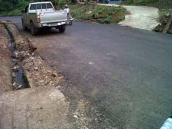 Cepat rusak, kontraktor Jalan Jogoboyo lepas tangan
