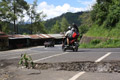 Jalan tertutup longsor