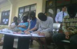 11 Mahasiswa pesta narkoba...