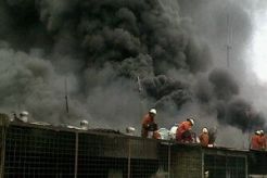 Kebakaran di Ruko Glodok bertambah besar