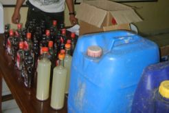 Polisi gerebek rumah...