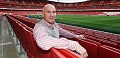 Mantan bintang Arsenal sebut Wenger seorang diktator