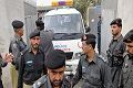 Pria bersenjata tembak 4 polisi Pakistan