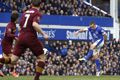 Everton unggul satu gol atas The Citizens
