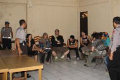 Pengiriman imigran gelap digagalkan, 13 orang tertangkap