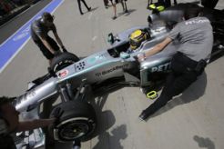 Efek aturan F1 2014, Mercedes kurangi pegawai