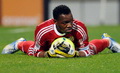 Mandanda-Nkoulou tak dilego ke Monaco