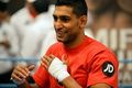 Menang lawan juara IBF, Khan berpeluang jajal Mayweather Jr.