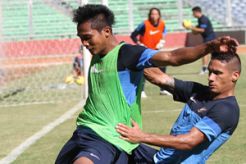Jacksen realistis, sulit bendung Van Persie dkk