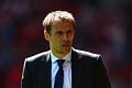 Phil Neville gantung sepatu