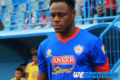 Bek Arema diincar klub China