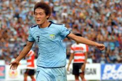 Edan, Persela hancurkan PSPS 9-1