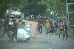Dendam lama, warga 2 kelurahan di Ternate bentrok