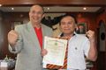 PBSI anugerahi Ketum KONI Jabar award