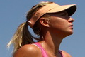 Aksi Sharapova bermain...