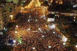 Demo untuk pelengseran Morsi, 16 orang terbunuh