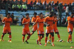 Bongkar pasang agar finis empat besar