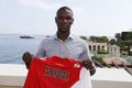 Abidal merasa tersanjung...